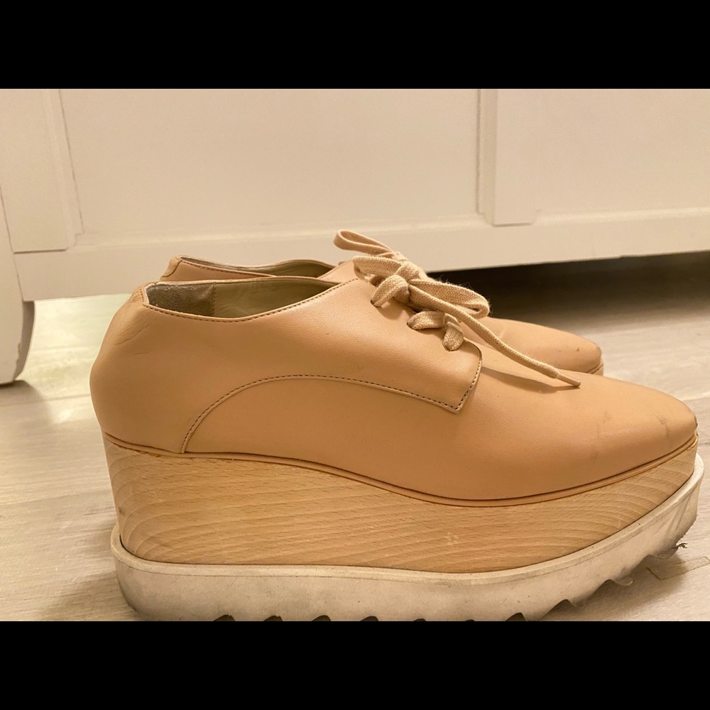 In A Good Condition And Only Wore Few Times - image 1